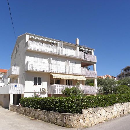 Apartments & Rooms Peranic Novalja Luaran gambar