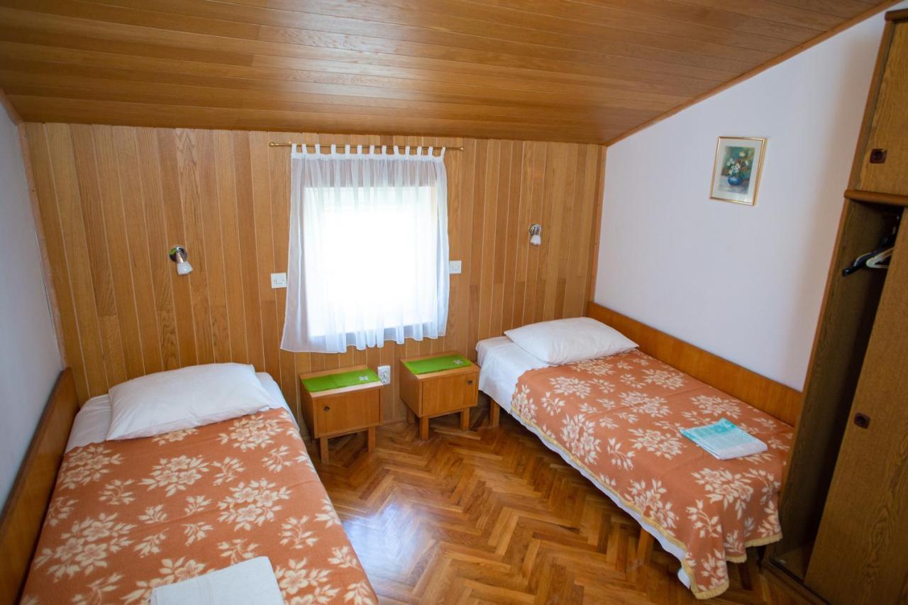 Apartments & Rooms Peranic Novalja Luaran gambar