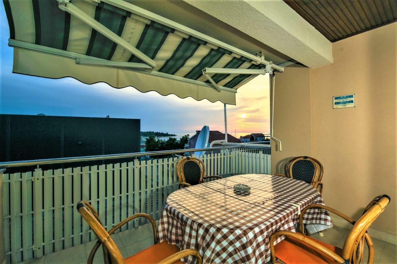 Apartments & Rooms Peranic Novalja Luaran gambar