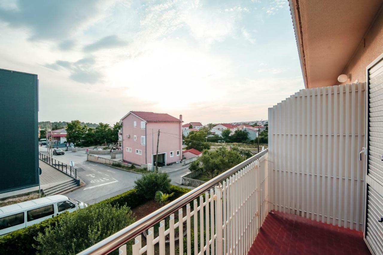 Apartments & Rooms Peranic Novalja Luaran gambar