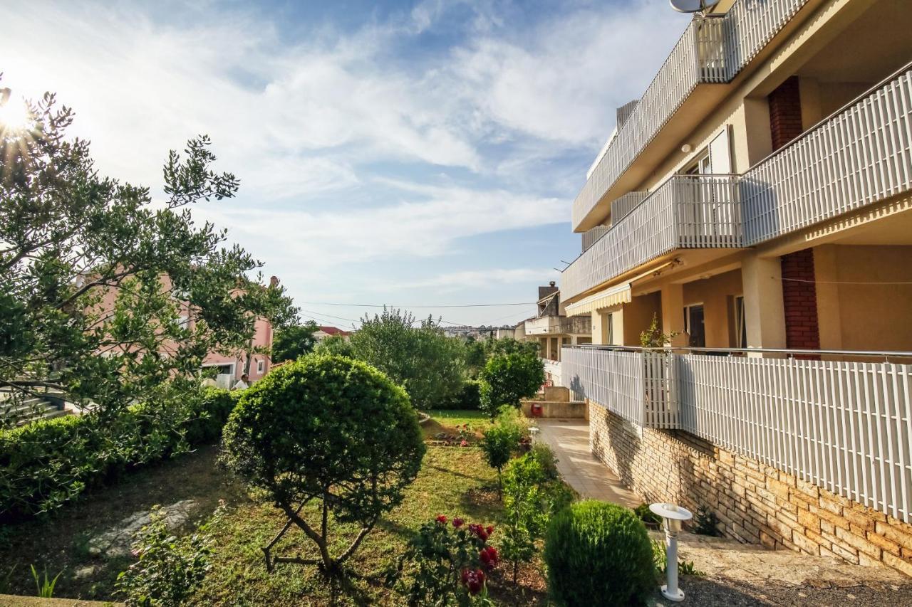 Apartments & Rooms Peranic Novalja Luaran gambar